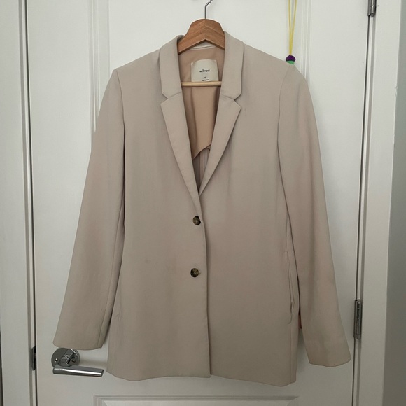 Aritzia Wilfred Blazer - Picture 2 of 6